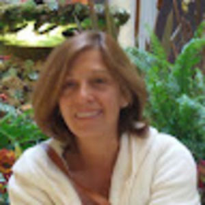 Meet your Posher, Miryam